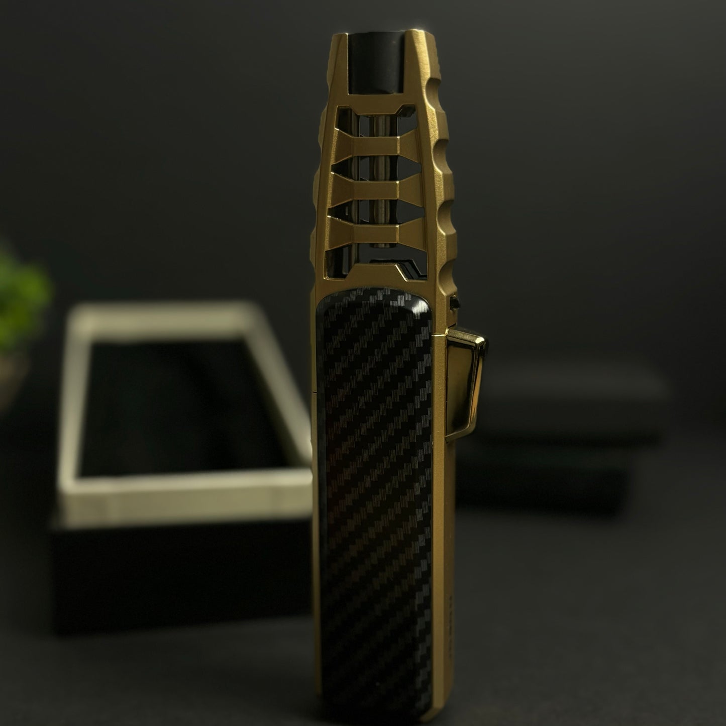 Sabre Lighter (NEW)